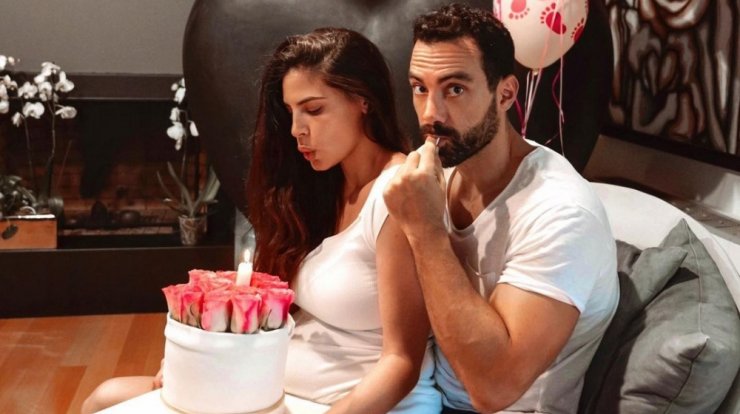 Σάκης Τανιμανίδης: Το βίντεο με τα δίδυμα από το σπίτι τους και οι ευχές για τα γενέθλια της Χριστίνας Μπόμπα