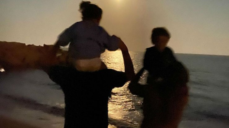 Χριστιάνα Αριστοτέλους: Η προκλητική κοπέλα που προσπάθησε να φλερτάρει τον σύζυγο της ενώ ήταν παρούσα! [βίντεο]