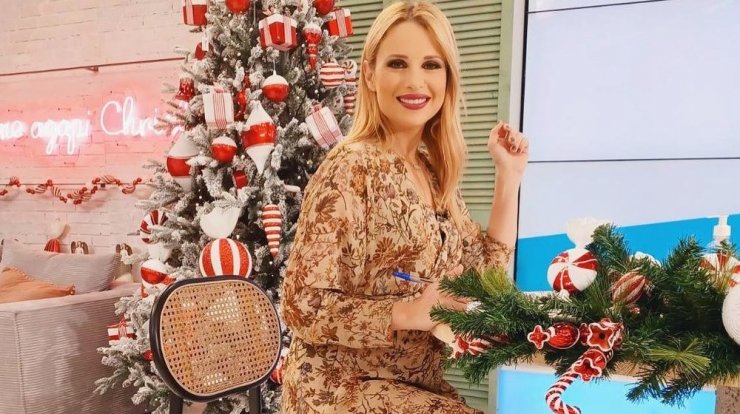 Αυτή θα αντικαταστήσει τη Χριστιάνα Αριστοτέλους στην εκπομπή όσο θα βρίσκεται σε καραντίνα