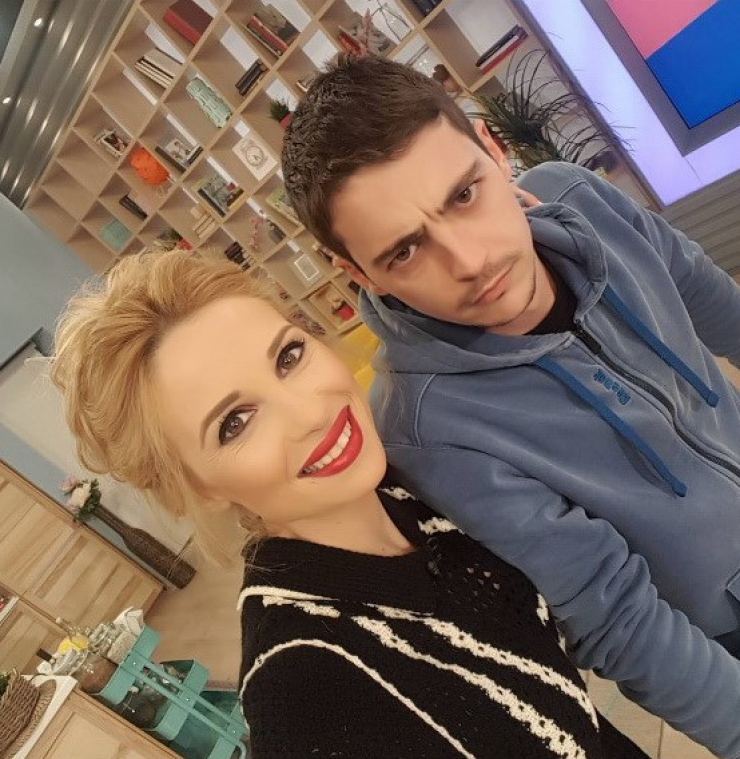 Χριστιάνα Αριστοτέλους: Η διαφωνία του αδερφού της με τον πατέρα τους! [βίντεο]