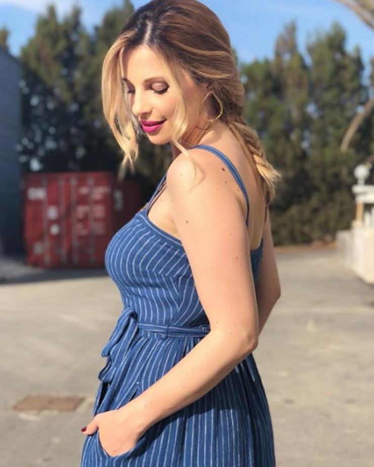 Απίστευτο! Ζευγάρι της κυπριακής showbiz αποκάλυψε στην Αριστοτέλους πως ξέχασε την κουμπάρα την ημέρα του γάμου τους!