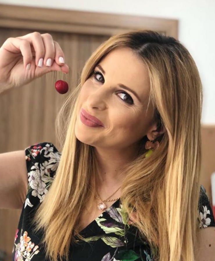 Μάθετε τι έχει πάντα στη βαλίτσα των διακοπών της η Χριστιάνα Αριστοτέλους!