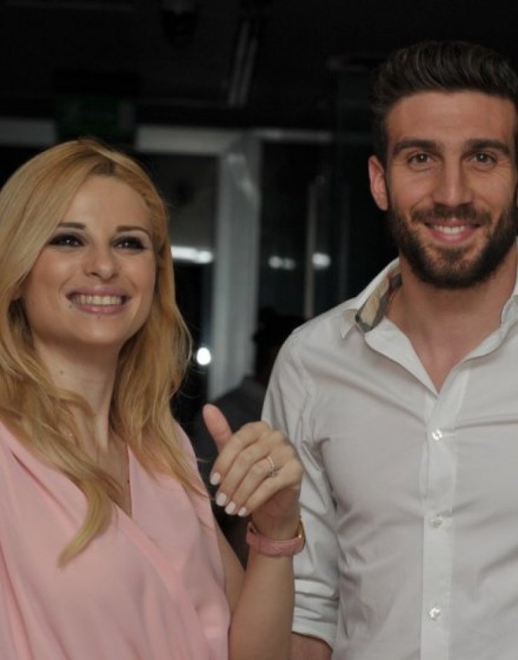 Σε ποιον μοιάζει η νεογέννητη κόρη Αριστοτέλους – Εφραίμ; [βίντεο]