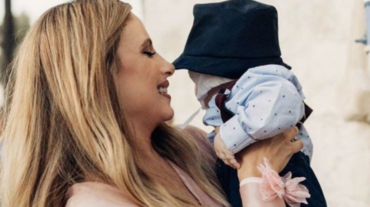 Χριστιάνα Αριστοτέλους: Η υπέροχη εικόνα με τον γιο της στην παραλία!