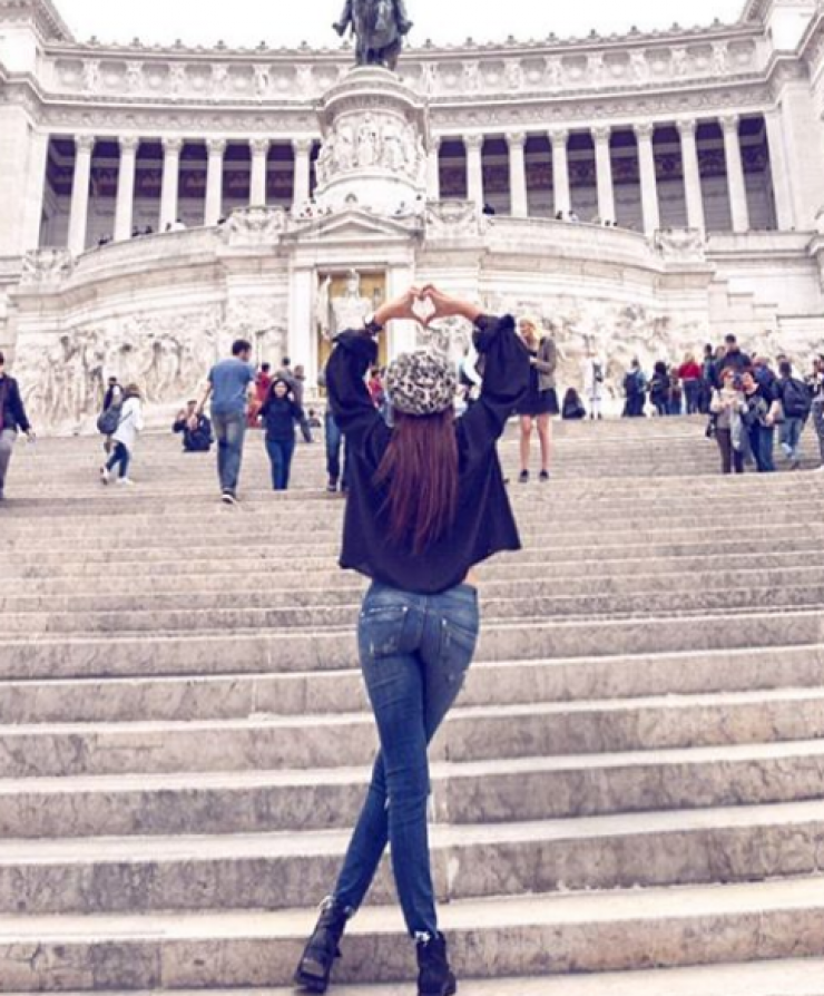 Επώνυμη Κύπρια διέγραψε τα πάντα από το κινητό της: "Μισοτελειωμένες καταστάσεις και ανούσιες λεπτομέρειες"