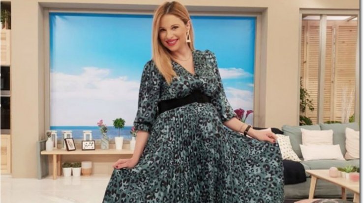 Χριστιάνα Αριστοτέλους: Βγήκε στην ζυγαριά στον αέρα της εκπομπής της και αποκάλυψε πόσα κιλά είναι