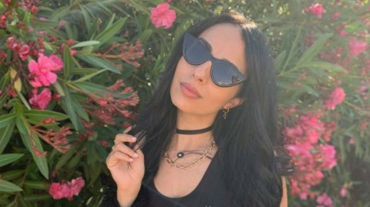 Χριστίνα Κυριάκου: Ποζάρει με μπικίνι και χαϊδεύει τη φουσκωμένη της κοιλιά! [εικόνες]