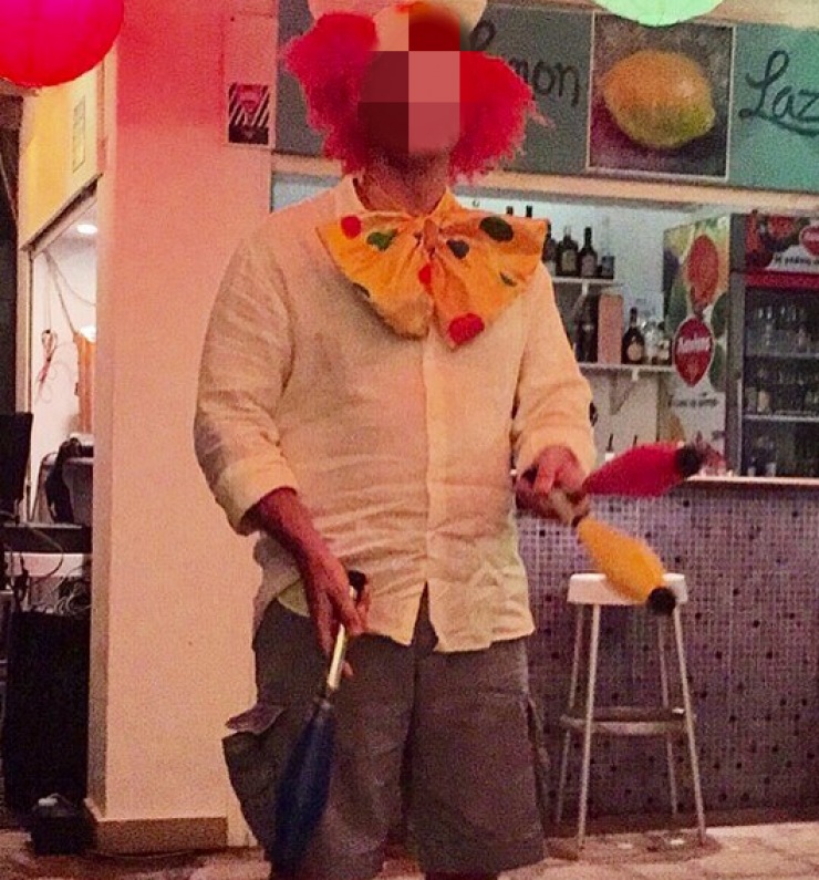 Ποιος επώνυμος Κύπριος ντύθηκε… κλόουν!