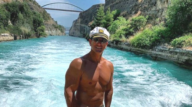 Χριστόφορος Τορναρίτης: Δείτε τι έκανε στο σκάφος που κάνει διακοπές με την οικογένειά του και ξετρελαθήκαμε!