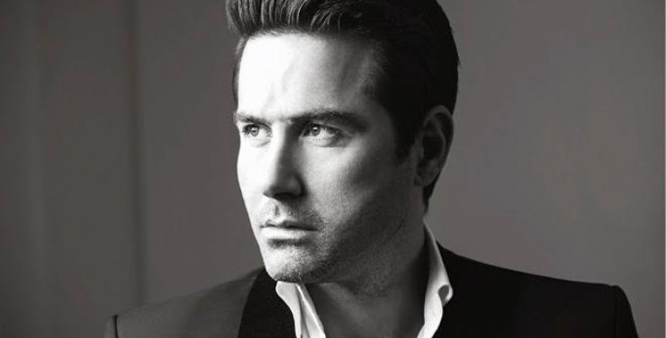 Ο Αλέξανδρος Χριστόπουλος στα decks του Cafe Mercedes