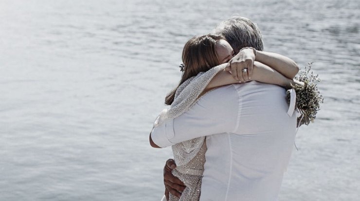 Ζευγάρι της ελληνικής showbiz περιμένει το πρώτο του μωράκι! [βίντεο]