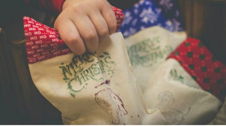 Αυτή η χριστουγεννιάτικη παράσταση είναι για τα παιδιά