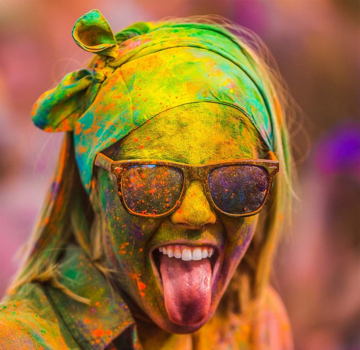 Κι άλλο Φεστιβάλ Χρωμάτων [δίπλα στη θάλασσα]