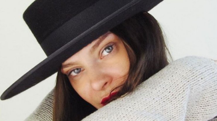 Υβόννη Μπόσνιακ: Σπάνια στιγμιότυπα με την κορούλα της Ελένη