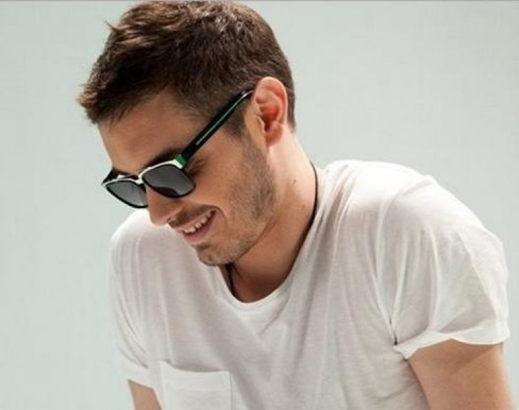 Mιχάλης Χατζηγιάννης: Έρχεται στην Κύπρο για την "Annie" του