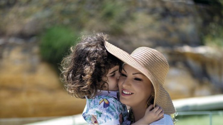 Γιώτα Κουφαλίδου: Γιορτάζει την ημέρα της μητέρας μαζί με το γιο του Βασίλη μετά την περιπέτεια με την υγεία της