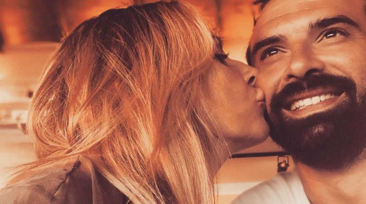 Γιώτα Δαμιανού: Είδαμε πρώτη φορά φωτογραφίες από τον γάμο της! [βίντεο]