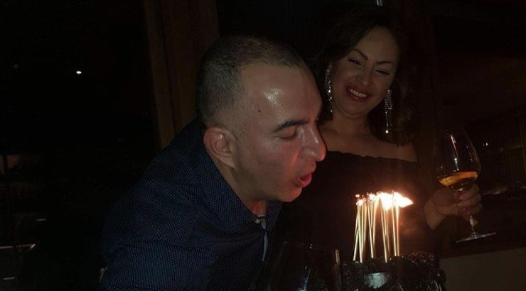 Γιώτα Κουφαλίδου: Τρυφερές στιγμές με τον σύζυγό της στο πάρτι γενεθλίων του [εικόνες]