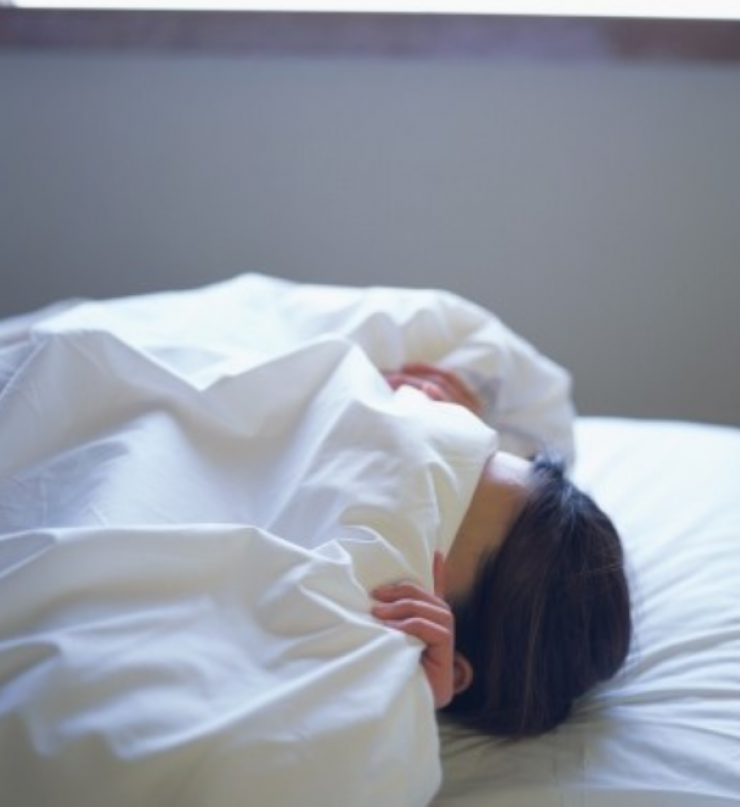 Αυτός είναι ο λόγος που ξυπνάτε στο μέσο της νύχτας χωρίς λόγο!