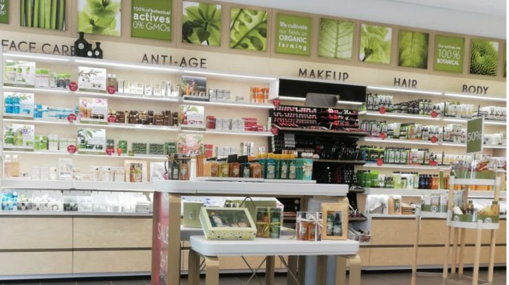 Ανανεωμένο δίκτυο καταστημάτων Yves Rocher: Μοναδικές στιγμές φυσικής ομορφιάς