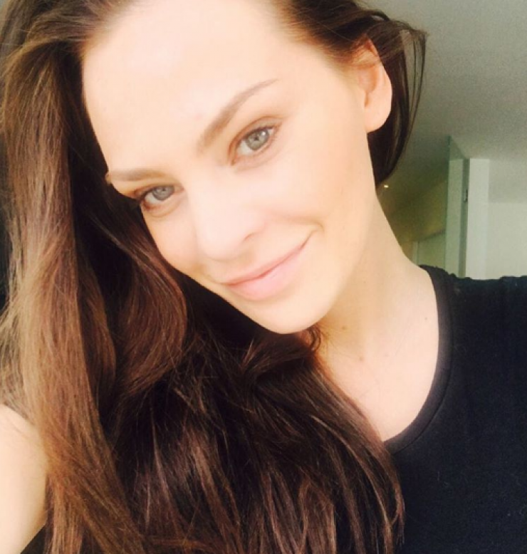 Δείτε την πανέμορφη αδερφή της Υβόννης Μπόσνιακ!