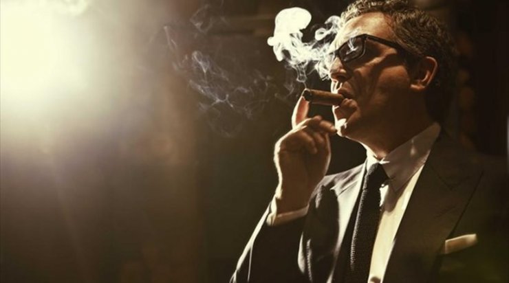 «Το Savoir Vivre του καπνιστή»: Το νέο βιβλίο του Χρήστου Ζαμπούνη