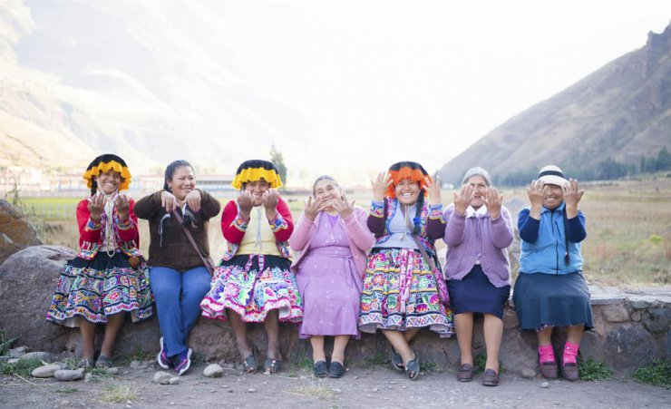 Μια εκπληκτική συλλογή από βερνίκια με αγάπη από το Περού!