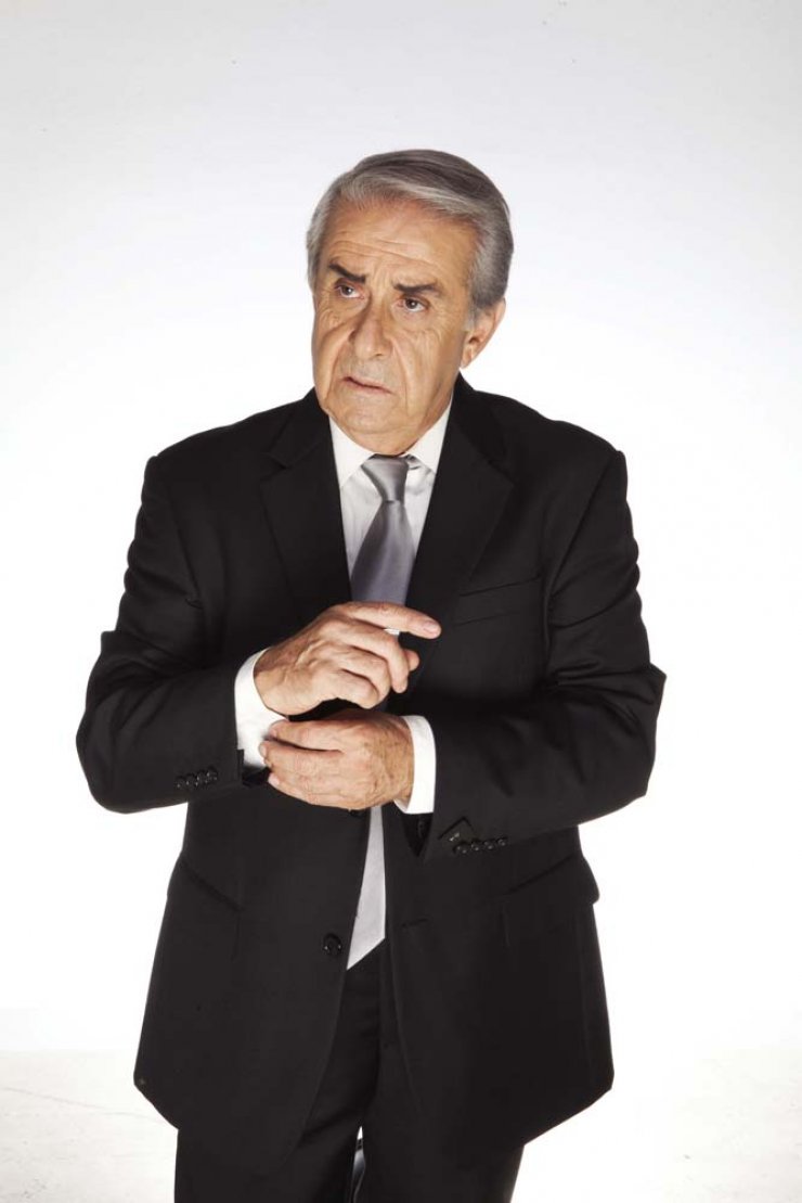 Βετεράνοι του θεάτρου με δάκρυα στα μάτια μιλούν για τον Μουσουλιώτη [βίντεο]