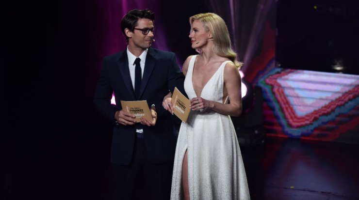 Η έμμεση αναφορά της Ζέτας Μακρυπούλια στο Μιχάλη Χατζηγιάννη στη σκηνή των "Madame Figaro Γυναίκες της Χρονιάς 2018"