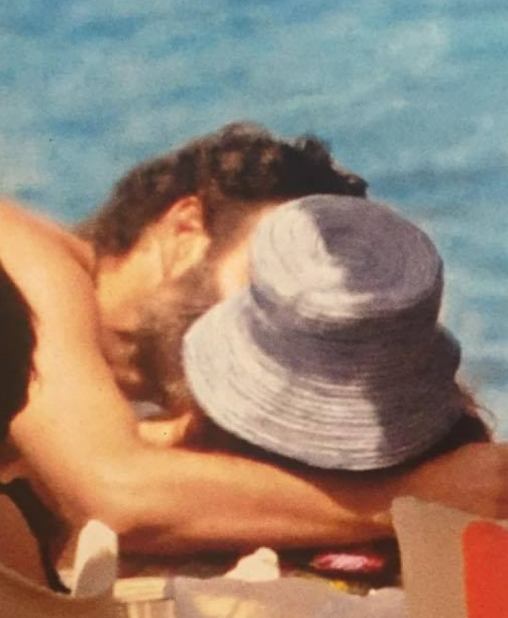 Ποιους Έλληνες ηθοποιούς “τσακώσαμε” να φιλιούνται στην παραλία;