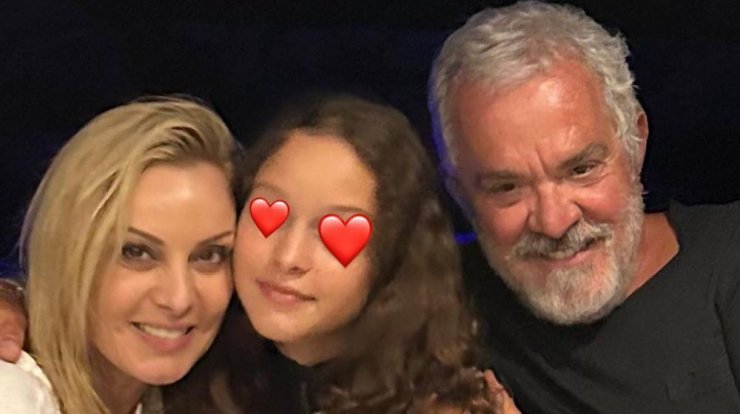 Πέγκυ Ζήνα: Μιλάει για τον σύζυγό της ως πατέρα και “στάζουν μέλι” τα λόγια της [βίντεο] 