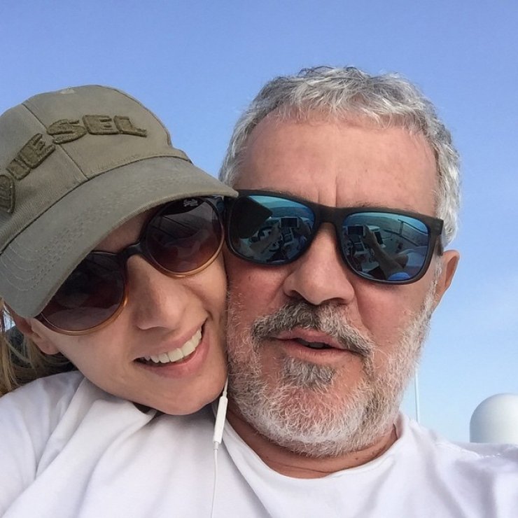 Πέγκυ Ζήνα – Γιώργος Λύρας: Δείτε για πρώτη φορά την κόρη τους!