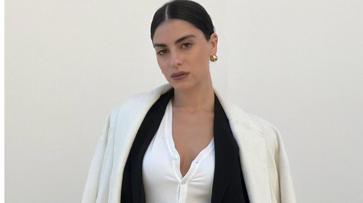 Το παριζιάνικο hair look της Ζωής Σοφοκλέους