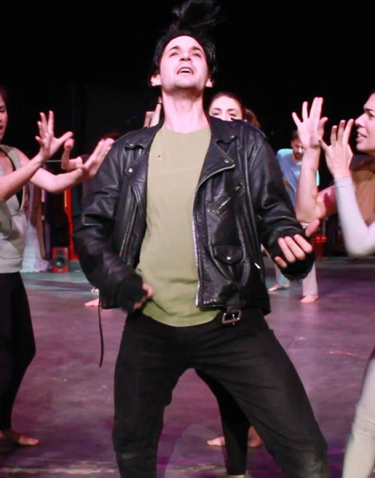 Ένα "Έντομο" φέρνει τα πάνω κάτω στη σκηνή