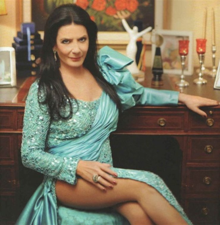 Με μεγαλύτερο της βγαίνει η Ζωζώ Σαπουντζάκη! [βίντεο]