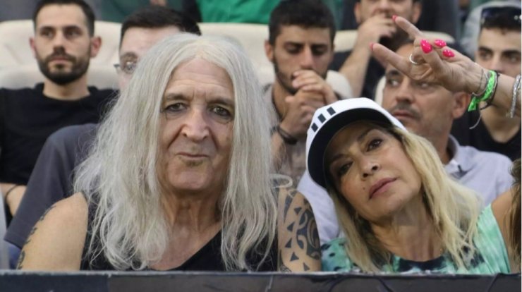 Άννα Βίσση: Για ραντεβού στον οδοντίατρο με τον Νίκο Καρβέλα [εικόνες]