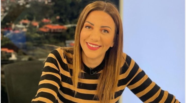 Κατερίνα Αγαπητού: Βόλτα με τον σύζυγο και τα παιδιά τους στη γειτονιά τους στο Γέρι [εικόνα]