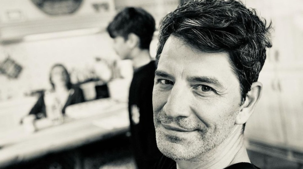 Σάκης Ρουβάς: Το βίντεο στο αμάξι με την οικογένειά του και το τραγούδι από την Αναστασία