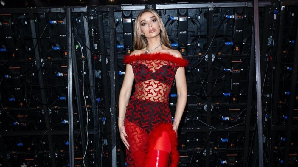 Ελένη Φουρέιρα: Με τον Alberto Botia και τον γιο τους σε βόλτα τους στην πρωτεούσα [εικόνες]