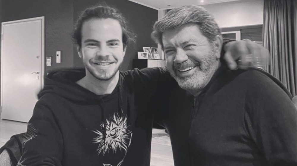 Άγγελος Λάτσιος: Η βραδινή έξοδος με τον πατέρα του και επώνυμους celebrities [εικόνες]