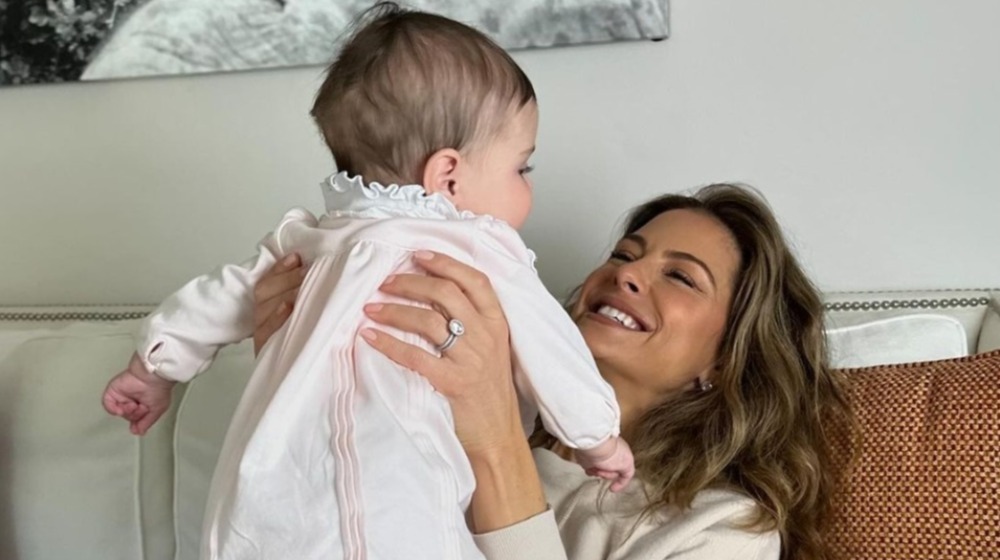 Maria Menounos: Χορεύει με την κόρη της τραγούδι του Κωνσταντίνου Αργυρού στο instagram [βίντεο]