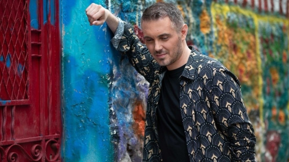 Μιχάλης Χατζηγιάννης: Αποκάλυψε την συνήθεια που έχει χειμώνα - καλοκαίρι [εικόνα]