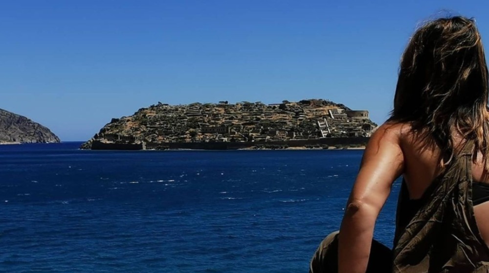 Κύπρια παρουσιάστρια αποκαλύπτει πως θα ήθελε να ήταν καρδιοχειρουργός