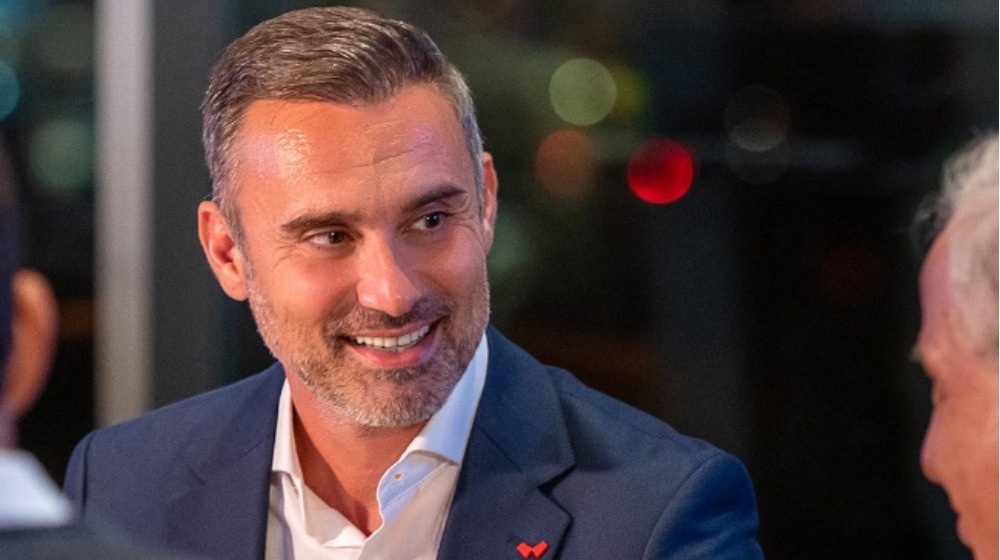 Γιώργος Καπουτζίδης: Το κλάμα χαράς μετά την υπερψήφιση νομοσχεδίου για τα ομόφυλα ζευγάρια [βίντεο]