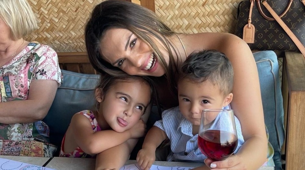 Κρίστη Αγαπίου: Η ιατρική βοήθεια από τον γιο της, Sebastian, προς την αδερφή του, Ελύσια [εικόνα]