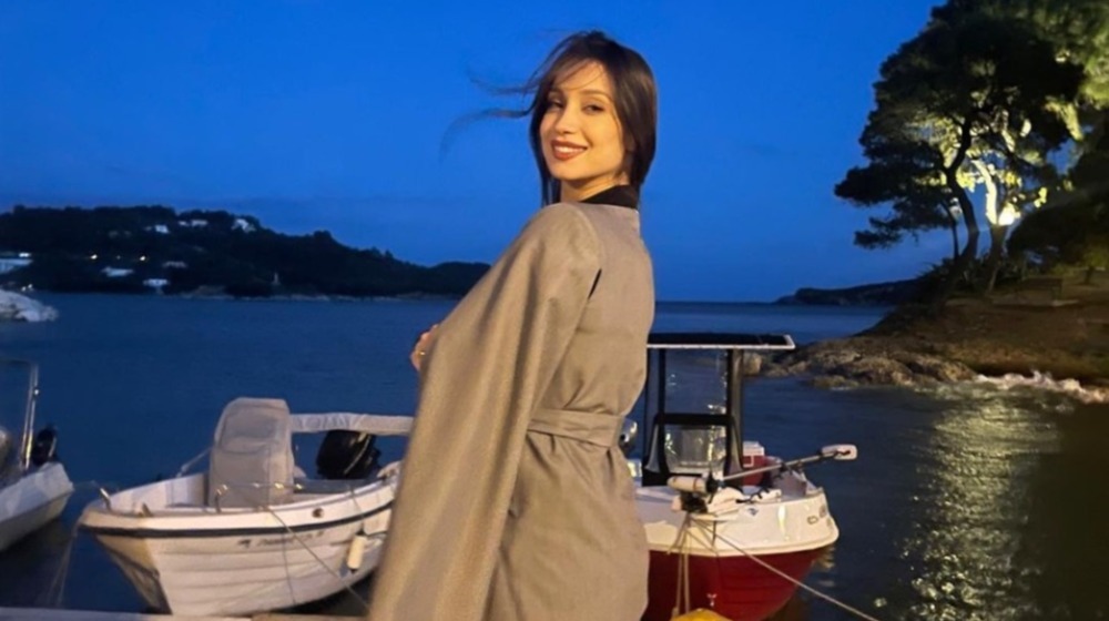  Δήμητρα Βαμβακούση: Δείτε την να θηλάζει την τριών εβδομάδων κόρη της [βίντεο]