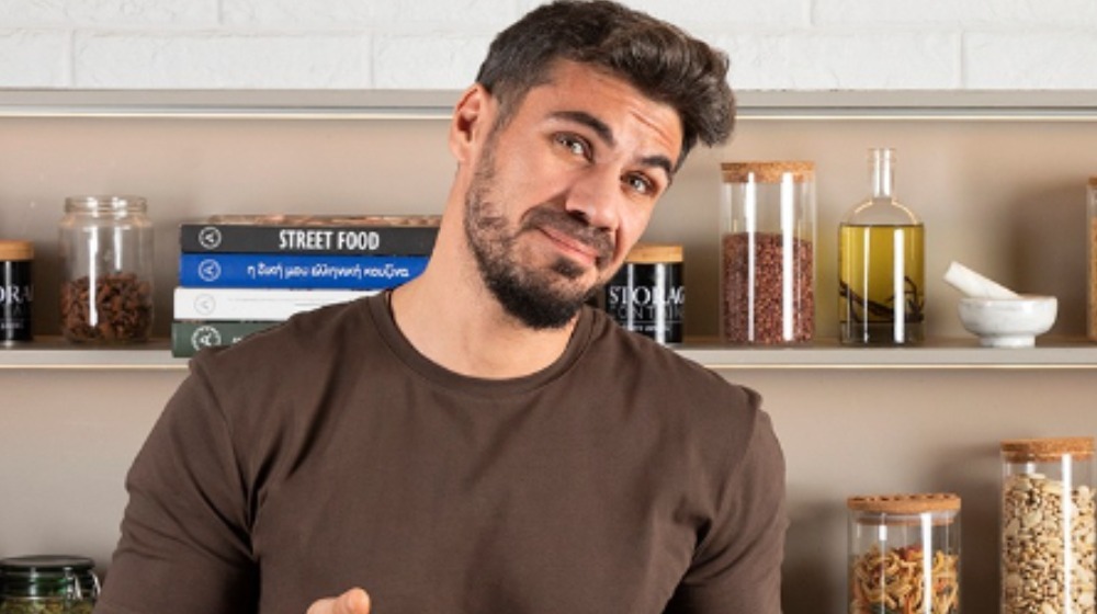 Ο Άκης Πετρετζίκης έγινε 40! Η έκπληξη και το πάρτι με την οικογένειά του [εικόνα]