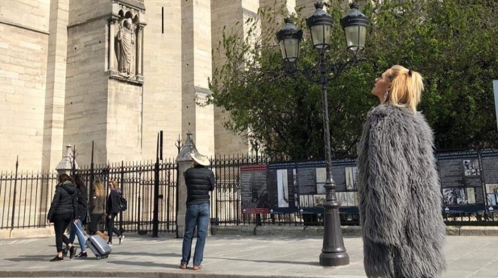 Ελληνίδα τραγουδίστρια αποκάλυψε οn camera: "Μπορεί και να έρχεται το δεύτερο παιδί. Είμαι σε καθυστέρηση"