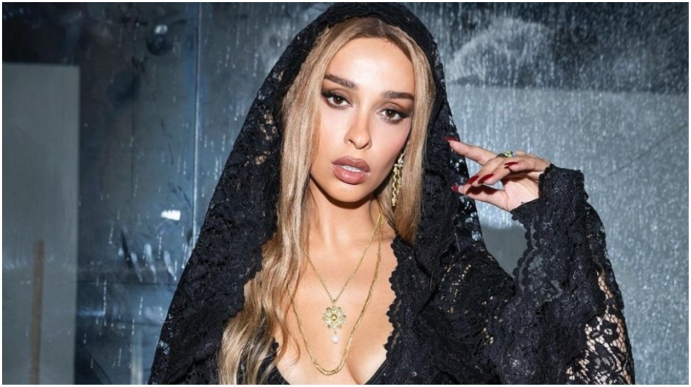 Ελένη Φουρέιρα: Το απίθανο στιγμιότυπο με τον γιο της στο κρεβάτι [εικόνα]