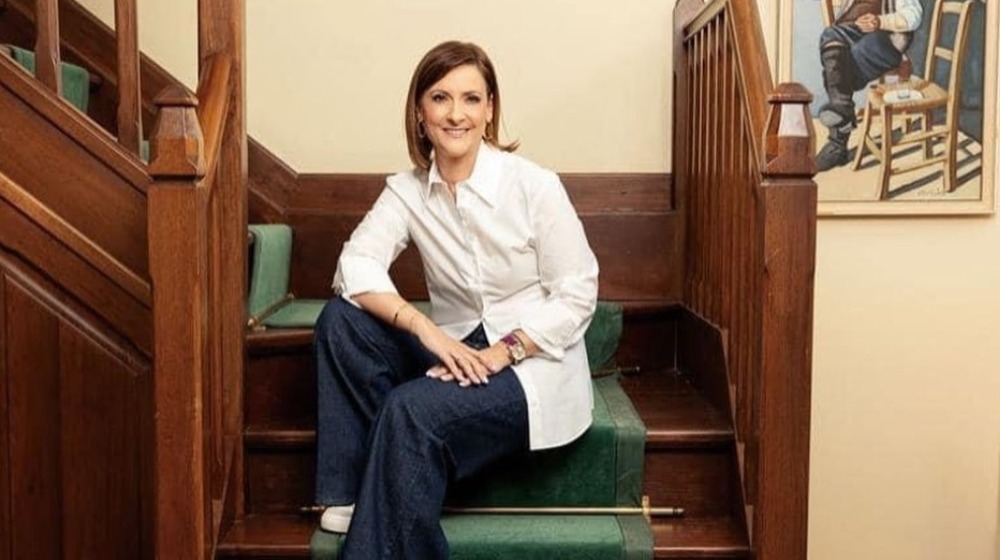 Φιλίππα Καρσερά: Σε μάθημα οδήγησης μαζί με την κόρη της [εικόνα]